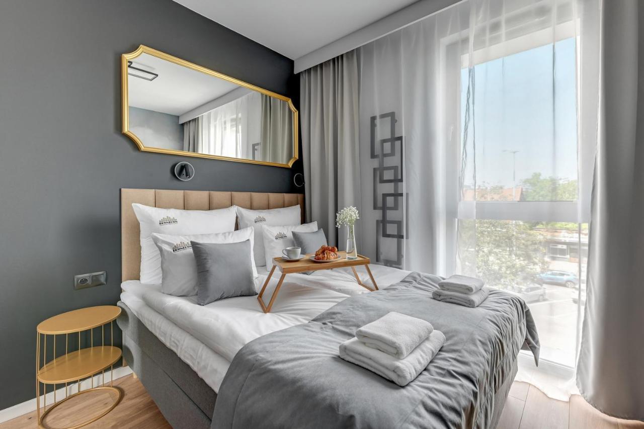 City Center Garden Gates Boutique By Downtown Apartments Gdansk Bagian luar foto