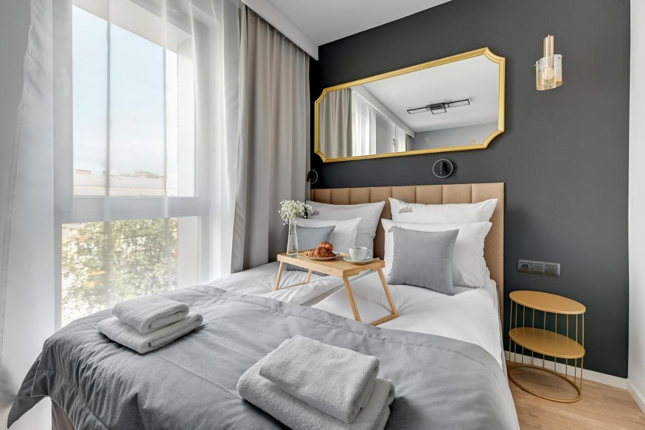 City Center Garden Gates Boutique By Downtown Apartments Gdansk Bagian luar foto