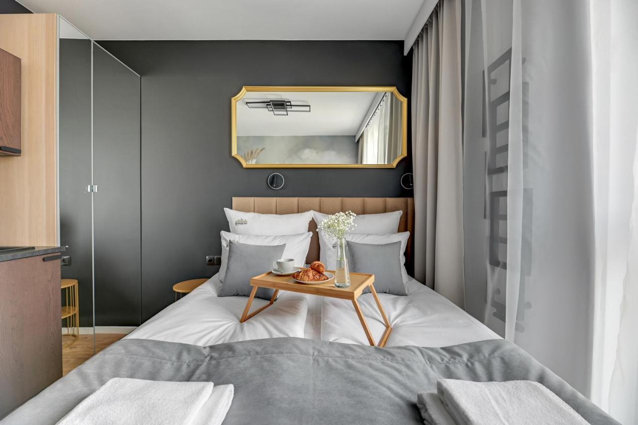City Center Garden Gates Boutique By Downtown Apartments Gdansk Bagian luar foto